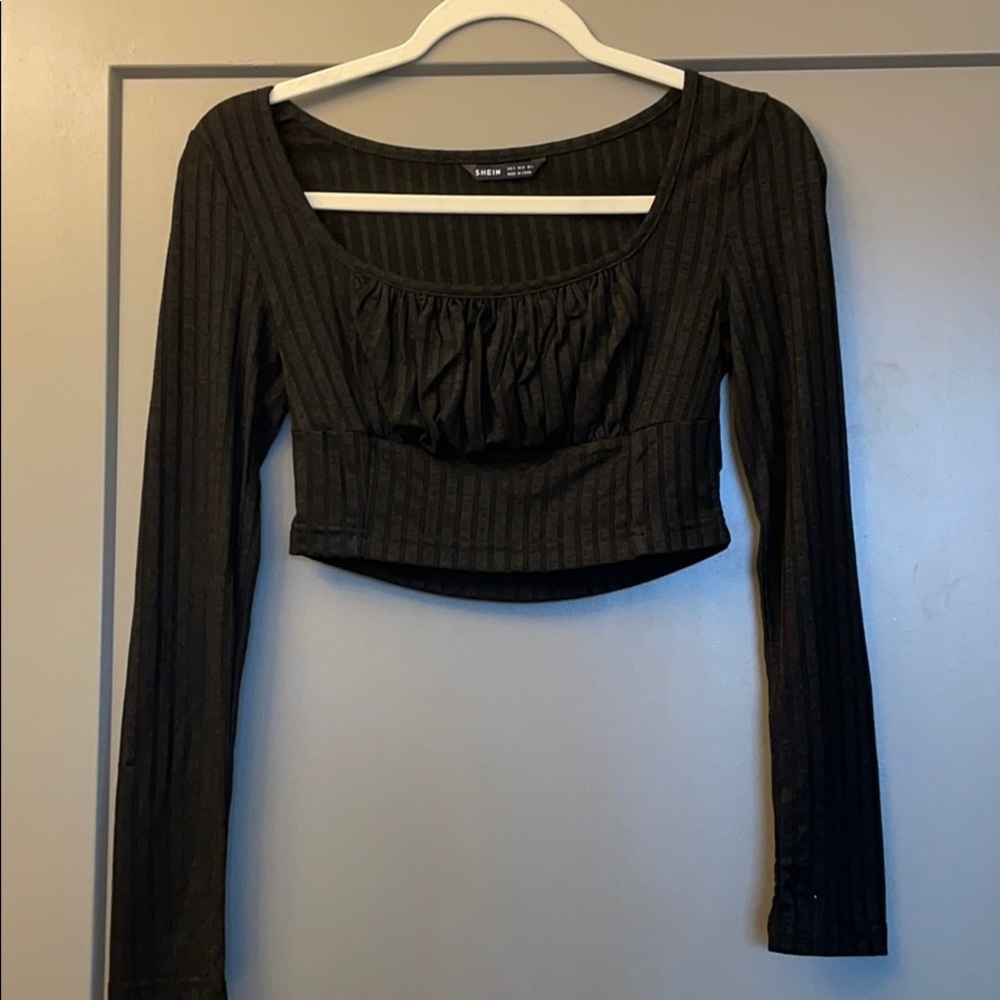 Black Long sleeve ribbed crop top